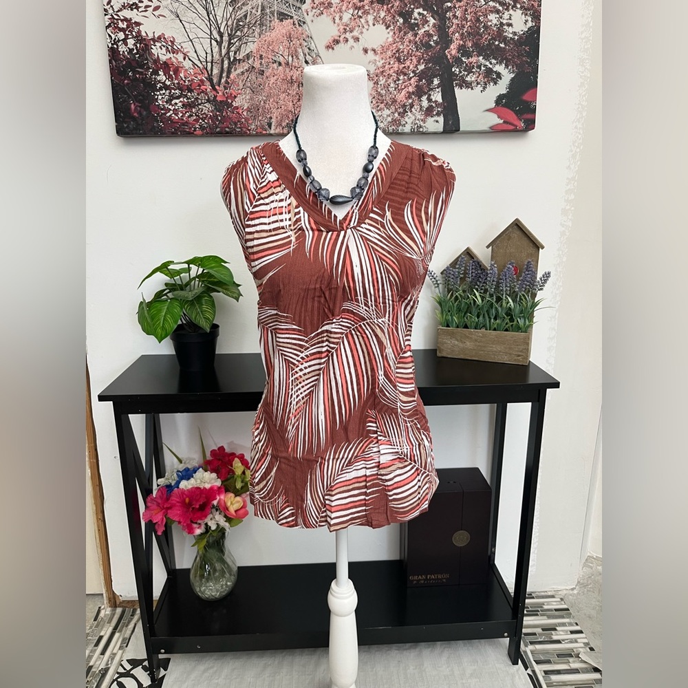 - Liz Claiborne Womens V Neck Sleeveless Blouse : Pullover Head size XL